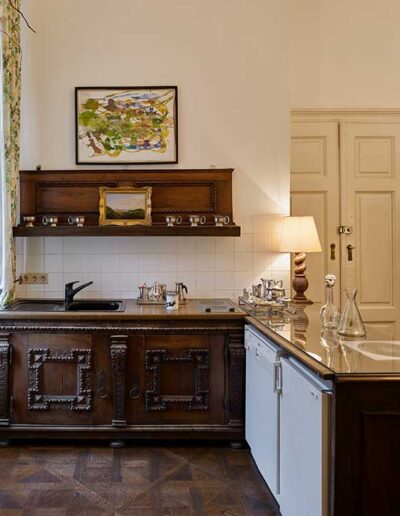 Schloss-Hollenburg_Honeymoon-Suite-Vorraum-Detail_Foto-Marc-Lins_web