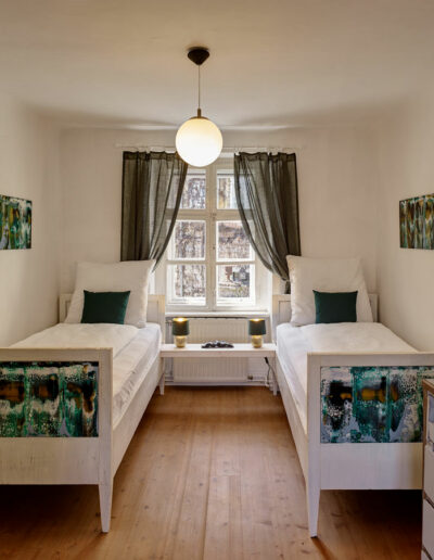 Schloss-Hollenburg_The-sweet-swedish_Einzelschlafzimmer_Foto-Marc-Lins_web